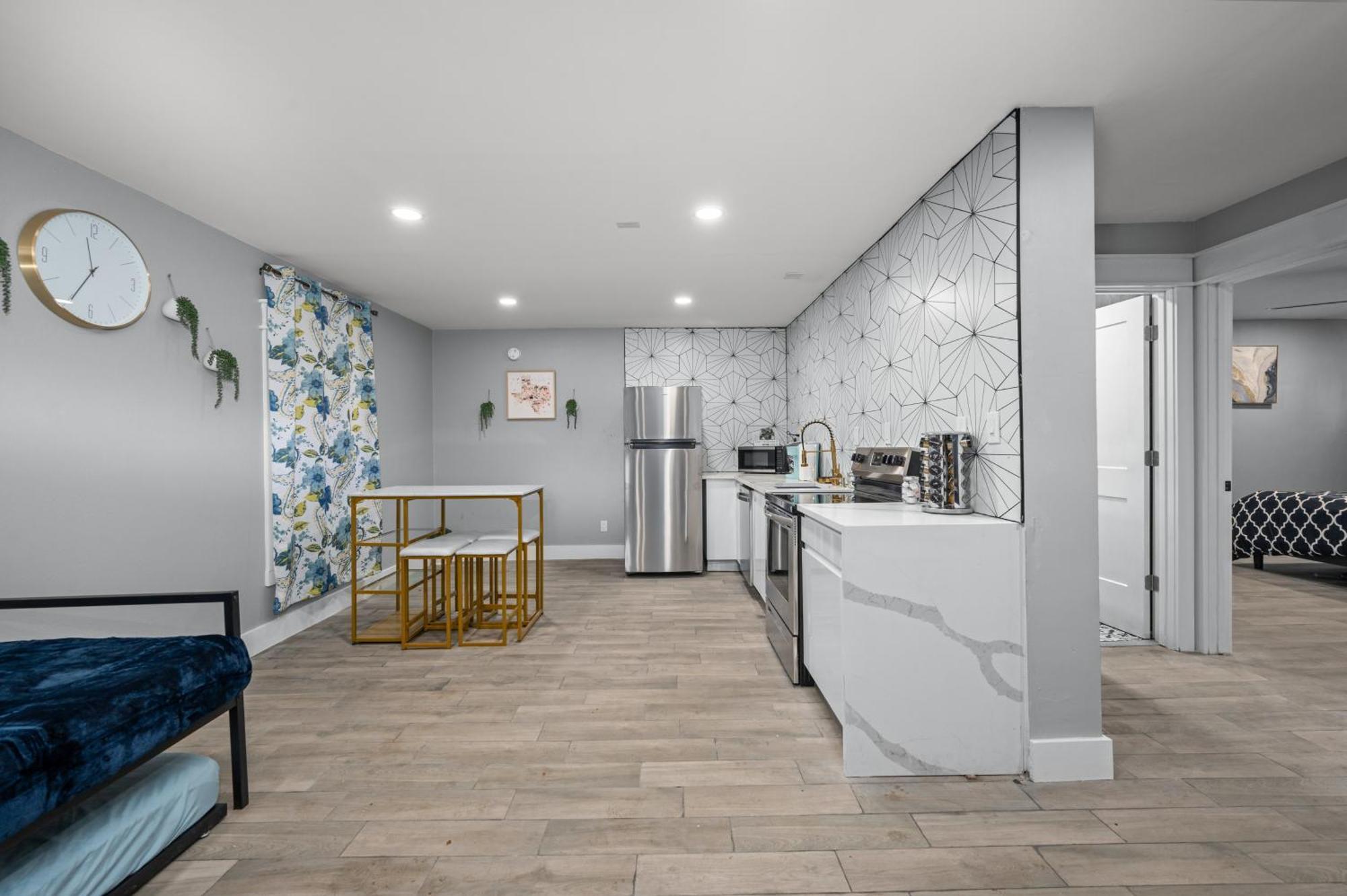 Comfortable 2Br Uptown Escape With Free Park Houston Exterior foto